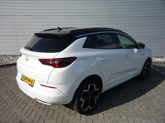 Opel Grandland 1.2 Turbo (130Pk) Ultimate Navi Camera Winterpakket Géén Aflever