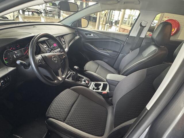 Opel Grandland 1.2 Turbo Business Edition X Navigatie 18 inch LMV Climate Control Getint glas