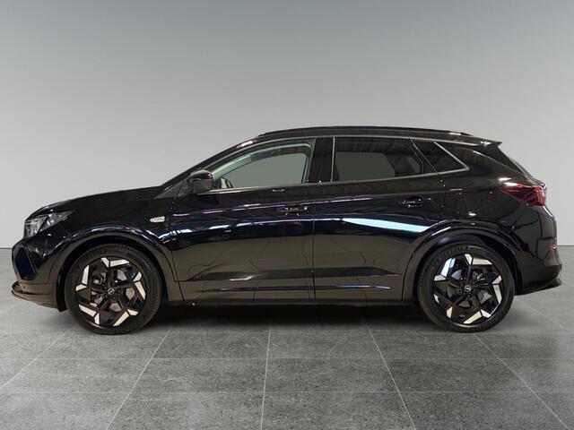 Opel Grandland GSE 1.6 PHEV Hybrid4 300pk e-EAT8 4x4 | ALCANTARA / LEDER | LED PIXEL VERLICHTING | AGR-STOELEN | TREKHAAK | NAVI | OPEL PURE PANEL | ISOFIX | KEYLESS | KONI ONDERSTEL |