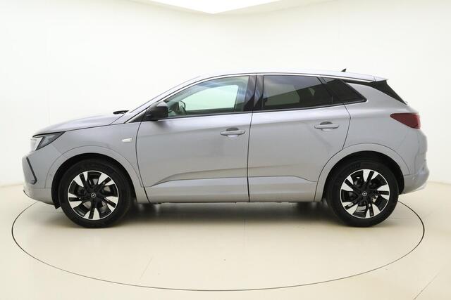 Opel Grandland 1.2 Turbo Level 3 | Adaptive Cruise Control | Stoelverwarming | Verwarmd stuurwiel | Navigatie | Camera | Elektrische kofferklep | Full LED | Keyless Entry & Start | 1e Eigenaar