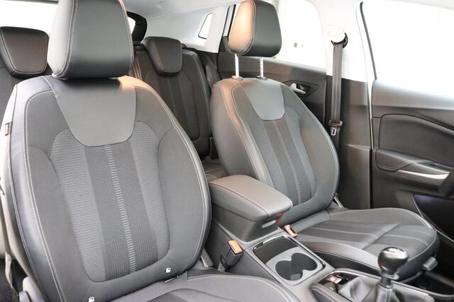 Opel Grandland 1.2 Turbo 130pk GS | Navigatie | LED Matrix koplampen | Winterpakket | Zwart dak | Electrische achterklep | Climate control | Bi-Color Lichtmetalen velgen | Parkeer assistent