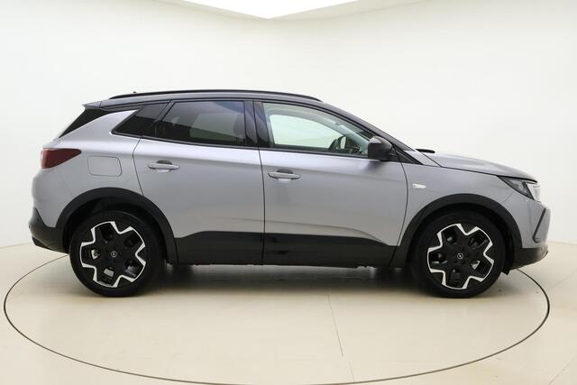Opel Grandland 1.2 Turbo 145pk Automaat Hybrid GS | Alcantara | Navigatie | Elektrische achterklep | Matrix LED verlichting | Stoel- en stuurverwarming | Zwart dak