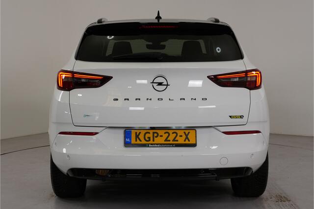 Opel Grandland 1.6 Turbo GSe 225pk PHEV | Stl. verw. | Navigatie | AGR stoelen | 18" LM velgen |