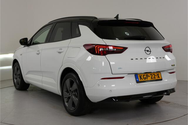 Opel Grandland 1.6 Turbo GSe 225pk PHEV | Stl. verw. | Navigatie | AGR stoelen | 18" LM velgen |