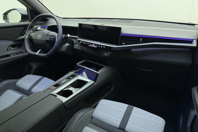 Opel Grandland Electric GS 73 kWh | Panoramisch Schuifdak | 20" Lichtmetalen velgen | Electrische achterklep | AGR Stoelen | Stoel & Stuurverwarming