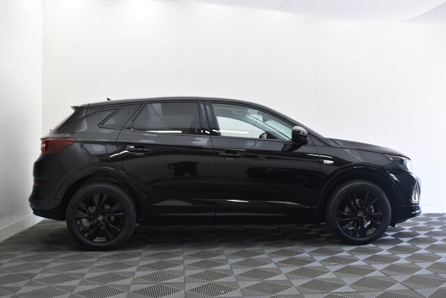Opel Grandland 1.2 TURBO 131PK ULTIMATE AUTOMAAT
