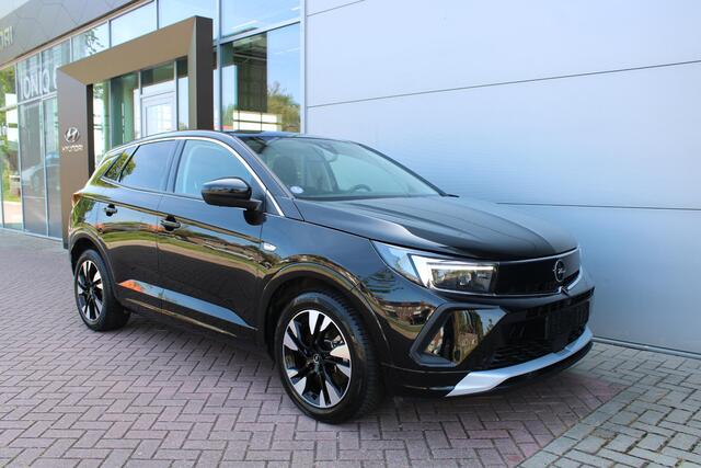 Opel Grandland 1.6 Turbo Plug-In Hybrid 225pk Elegance Automaat Airco Navi Carplay 360Camera Nieuwstaat