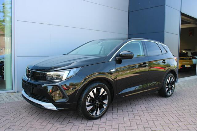 Opel Grandland 1.6 Turbo Plug-In Hybrid 225pk Elegance Automaat Airco Navi Carplay 360Camera Nieuwstaat