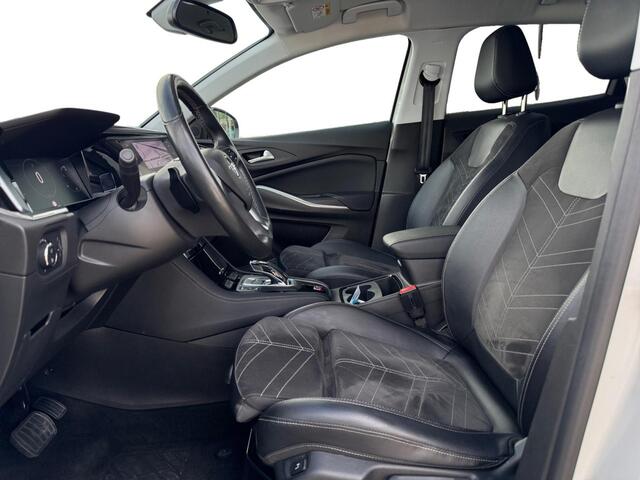 Opel Grandland Ultimate 1.2 Turbo 130pk EAT8 | ALCANTARA / LEDER | TREKHAAK | MATRIX LED | TWO-TONE! | 360° CAMERA | NAVI | AGR-STOELEN | ISOFIX |