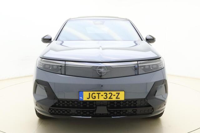 Opel Grandland Electric Ultimate AWD 73 kWh | Lederen bekleding | 20" Lichtmetalen velgen | Panoramisch Schuifkanteldak | Stoel en Stuurverwarming | elektrische achterklep