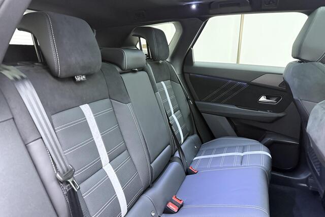 Opel Grandland Electric Ultimate AWD 73 kWh | Lederen bekleding | 20" Lichtmetalen velgen | Panoramisch Schuifkanteldak | Stoel en Stuurverwarming | elektrische achterklep