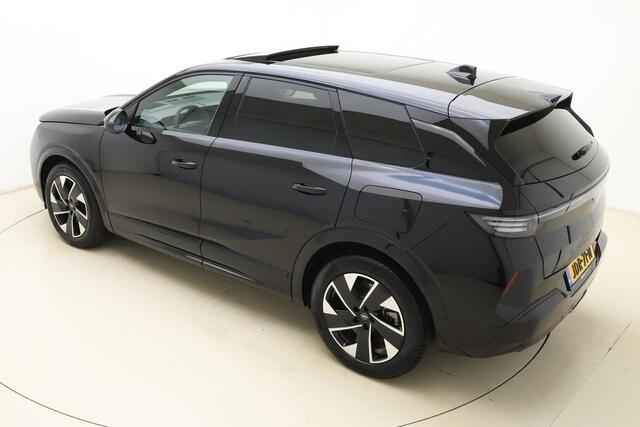 Opel Grandland Electric Business Edition 73 kWh | Climate control | Panorama dak | Camera | Cruisecontrol | Camera | 19" LM-Velgen | Private-Glas | Parkpilot | Winterpakket | AGR |