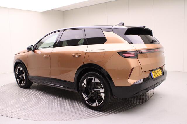 Opel Grandland Electric GS | 73 kWh | Panoramadak | Adapt. Cruise | Carplay Draadloos | Camera v&a + 360 | Keyless Entry & Start