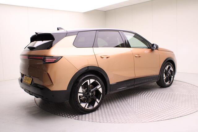 Opel Grandland Electric GS | 73 kWh | Panoramadak | Adapt. Cruise | Carplay Draadloos | Camera v&a + 360 | Keyless Entry & Start