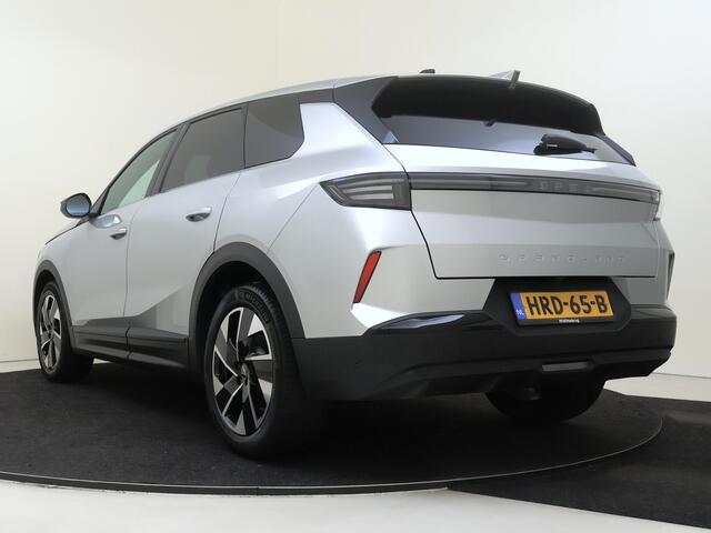 Opel Grandland 1.2 Turbo Hybrid GS | Technologie Pakket | AGR Stoelen | Stoel en Stuurverwarming |