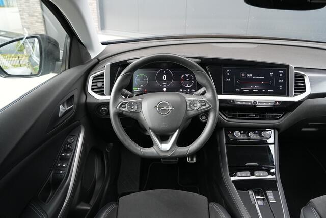 Opel Grandland 1.6 Turbo Plug-In Hybrid 4x4 GSe - Stoel/Stuurverwarming - 360 - Keyless - Blindspot - Carplay - AGR - Rijklaar