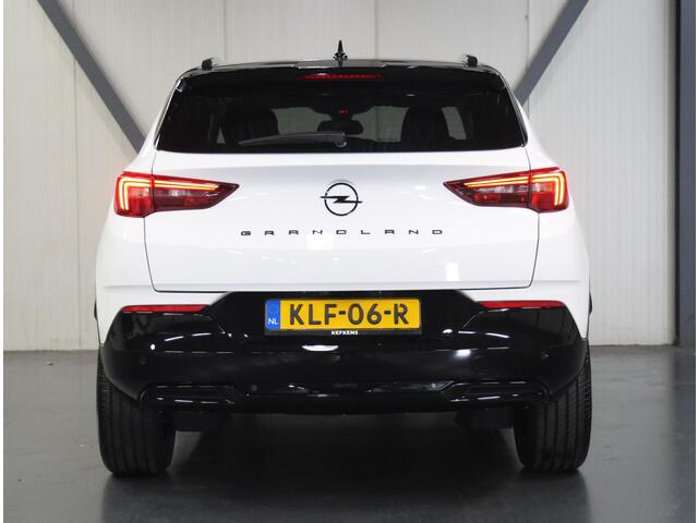 Opel Grandland 1.2 130PK Turbo GS | 1ste eigenaar | AppleCarPlay/AndroidAuto | Stoel/Stuur/Voorruitverwarming | FULL LED | AGR Stoelen | Camera | Two-tone | Privacy Glass | Navigatie | Adaptief Cruise Control | Isofix |