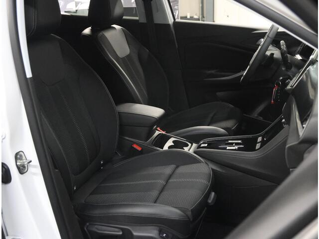 Opel Grandland 1.2 130PK Turbo GS | 1ste eigenaar | AppleCarPlay/AndroidAuto | Stoel/Stuur/Voorruitverwarming | FULL LED | AGR Stoelen | Camera | Two-tone | Privacy Glass | Navigatie | Adaptief Cruise Control | Isofix |