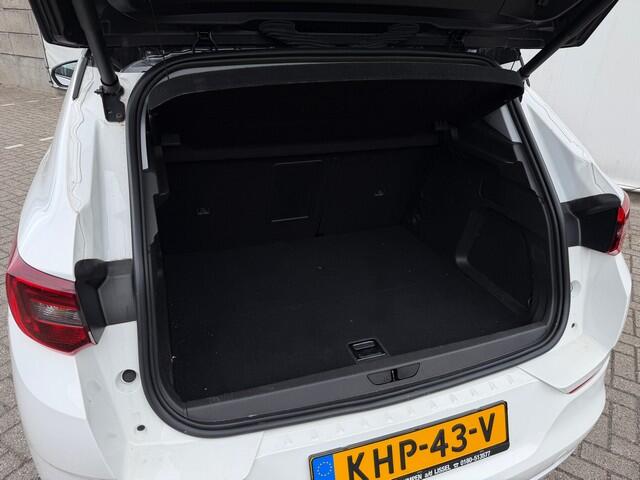 Opel Grandland 1.6 Turbo Plug-In Hybrid Ultimate Elegance met Navi/360-Camera, Full LED, Nachtzicht, 19inch, AGR
