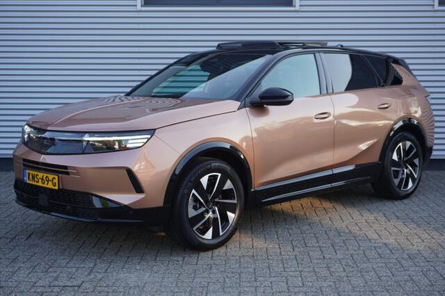 Opel Grandland 1.6 Turbo Plug-in Hybrid GS / Pano / Trekhaak / AGR-stoelen / Stoel- en stuurverwarming