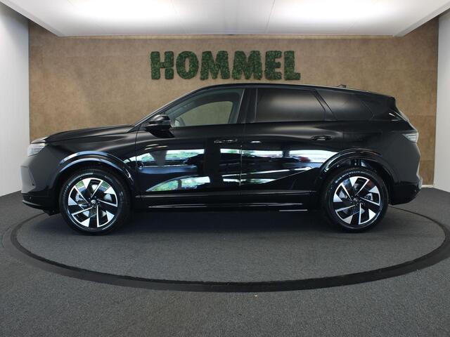 Opel Grandland Electric GS 73 kWh - NIEUWE AUTO - 3 FASE - DIRECT UIT VOORRAAD LEVERBAAR - TREKHAAK - PARKEERSENSOREN VOOR EN ACHTER - STOEL EN STUURVERWARMING - NAVIGATIE - KEYLESS ENRTY & START - APPLE CARPLAY/ ANDROID AUTO -360 GRADEN CAMERA