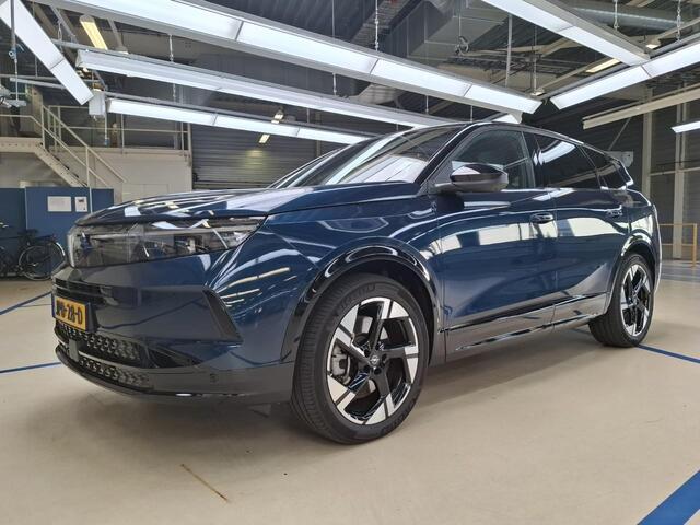 Opel Grandland 1.6 Turbo Plug-in-Hybrid GS met Panoramadak, 20 inch, Navi/360-Camera, Winterpakket