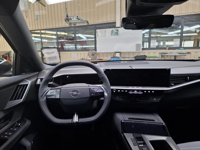 Opel Grandland 1.6 Turbo Plug-in-Hybrid GS met Panoramadak, 20 inch, Navi/360-Camera, Winterpakket