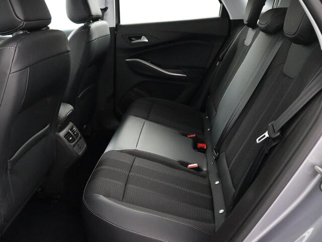 Opel Grandland 1.6 Turbo Plug-In Hybrid Business Elegance | Two Tone | Apple Carplay | Keyless Entry!