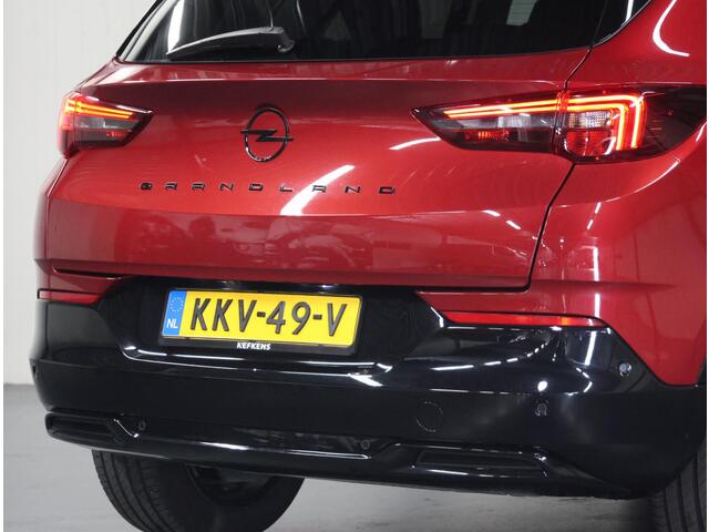 Opel Grandland 1.6 Turbo 225PK Plug-In Hybrid GS Line | 1ste eigenaar | AppleCarPlay/AndroidAuto | Stoel/Stuur/Voorruitverwarming | FULL LED | AGR Stoelen | Camera | Two-tone | Privacy Glass | Navigatie | Adaptief Cruise Control | Isofix |