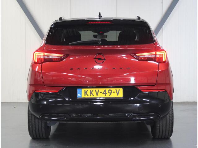 Opel Grandland 1.6 Turbo 225PK Plug-In Hybrid GS Line | 1ste eigenaar | AppleCarPlay/AndroidAuto | Stoel/Stuur/Voorruitverwarming | FULL LED | AGR Stoelen | Camera | Two-tone | Privacy Glass | Navigatie | Adaptief Cruise Control | Isofix |