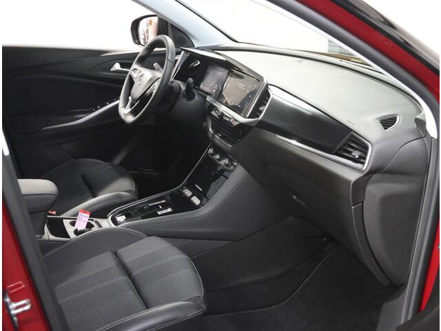 Opel Grandland 1.6 Turbo 225PK Plug-In Hybrid GS Line | 1ste eigenaar | AppleCarPlay/AndroidAuto | Stoel/Stuur/Voorruitverwarming | FULL LED | AGR Stoelen | Camera | Two-tone | Privacy Glass | Navigatie | Adaptief Cruise Control | Isofix |