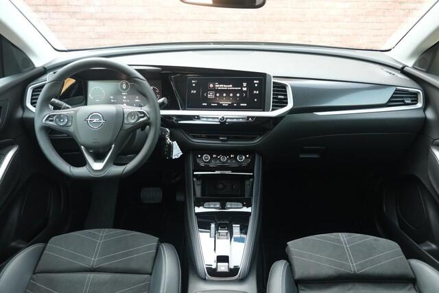 Opel Grandland 1.2 Turbo 130pk EAT8 GS | Navi | App Connect | Adaptive Cruise | Camera | Alcantara | Winterpakket