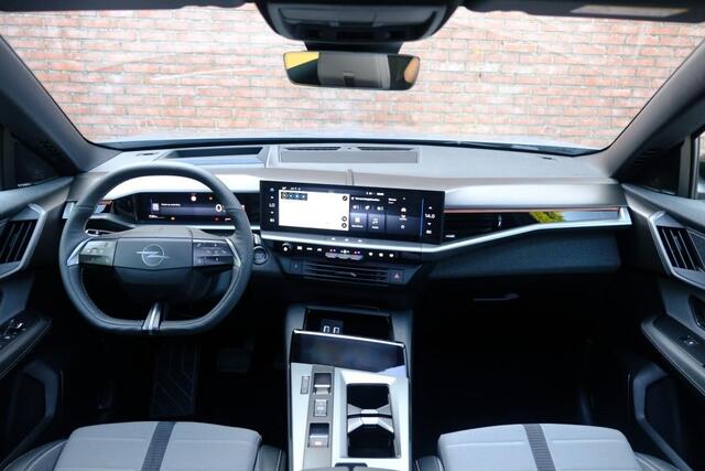 Opel Grandland 1.2 Turbo Hybrid 145pk eDCT6 GS | Navi | App Connect | Adaptive Cruise | Climate Control | Panoramadak | 360° Camera | Focal Audio | Keyless
