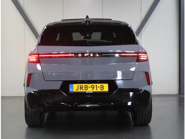 Opel Grandland 1.6 Turbo 195PK Plug-in-Hybrid GS | 1ste eigenaar | Head-up display | AppleCarPlay/AndroidAuto | Navigatie | Adaptieve Cruise Control | Keyless | AGR Stoelen | Schuifkanteldak | Stoel/Stuur/Voorruitverwarming | FULL LED | 360'Camera | Isofix | Privacy Gla