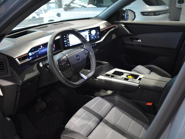 Opel Grandland Electric GS 73 kWh | Panorama dak | Camera | Apple Carplay/Android Auto