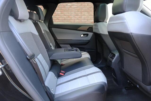 Opel Grandland 1.2 Turbo Hybrid 145pk eDCT6 GS | Navi | App Connect | Adaptive Cruise | Climate Control | Panoramadak | 360° Camera | Focal Audio | Keyless
