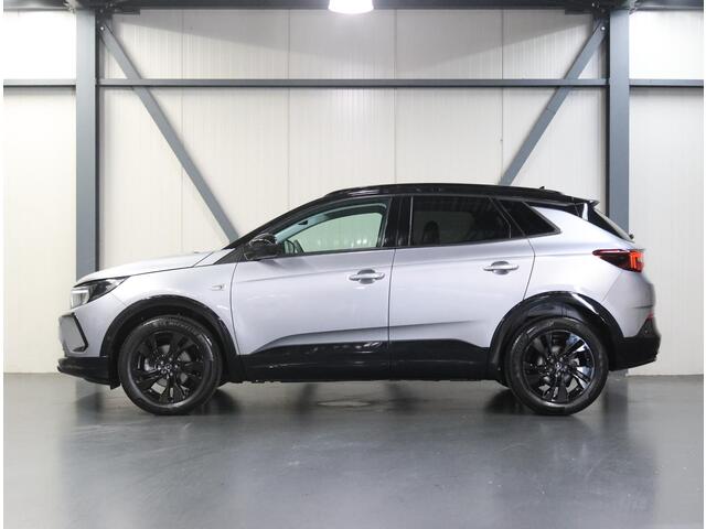 Opel Grandland 1.2 Turbo GS Line 130PK | 1ste eigenaar | AppleCarPlay/AndroidAuto | Stoel/Stuur/Voorruitverwarming | FULL LED | AGR Stoelen | Camera | Two-tone | Privacy Glass | Navigatie | Adaptief Cruise Control | Isofix |