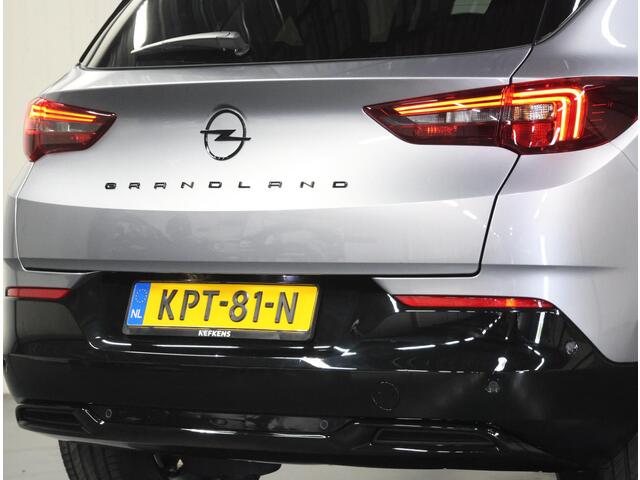 Opel Grandland 1.2 Turbo GS Line 130PK | 1ste eigenaar | AppleCarPlay/AndroidAuto | Stoel/Stuur/Voorruitverwarming | FULL LED | AGR Stoelen | Camera | Two-tone | Privacy Glass | Navigatie | Adaptief Cruise Control | Isofix |