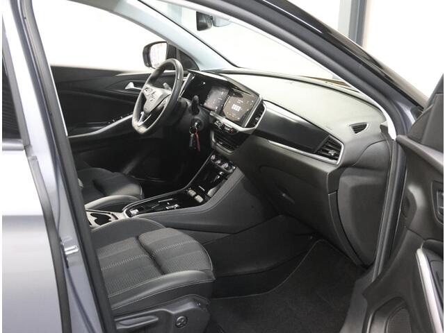 Opel Grandland 1.2 Turbo GS Line 130PK | 1ste eigenaar | AppleCarPlay/AndroidAuto | Stoel/Stuur/Voorruitverwarming | FULL LED | AGR Stoelen | Camera | Two-tone | Privacy Glass | Navigatie | Adaptief Cruise Control | Isofix |