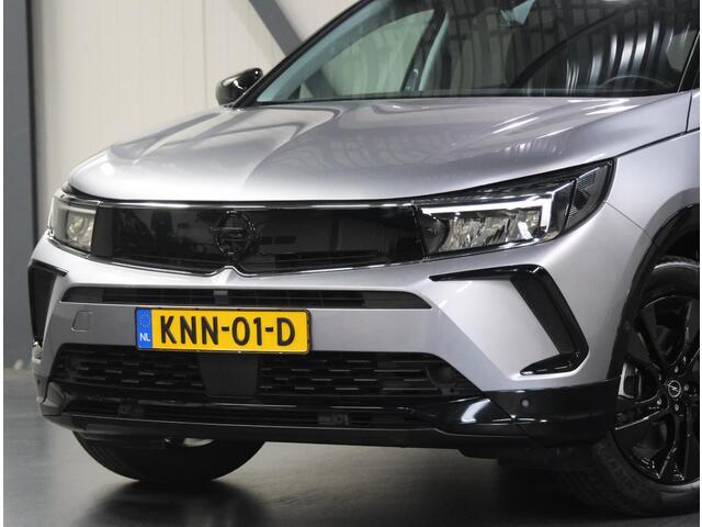 Opel Grandland 1.6 Turbo 225PK Plug-In Hybrid GS Line | 1ste eigenaar | AppleCarPlay/AndroidAuto | FULL LED | AGR Stoel | Two-tone | Privacy Glass | Navigatie | Adaptief Cruise Control | Isofix | Stuur Verwarming |