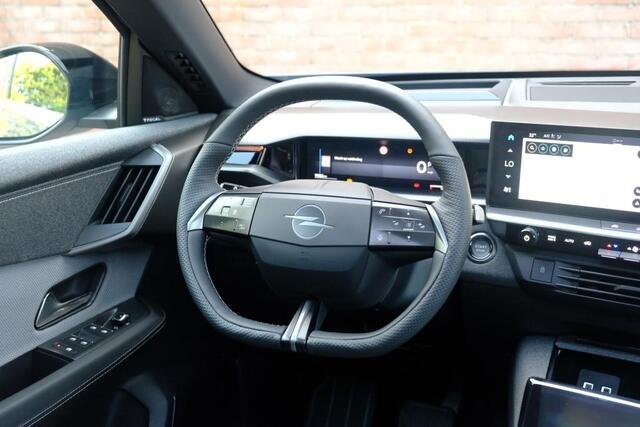 Opel Grandland 1.2 Turbo Hybrid 145pk eDCT6 GS | Navi | App Connect | Adaptive Cruise | Climate Control | Panoramadak | 360° Camera | Focal Audio | Keyless