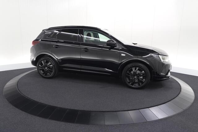 Opel Grandland 1.6 Turbo Plug-In Hybrid 225 Ultimate | Adaptieve Cruise Control | Camera | Navigatie | Stuurwielverwarming