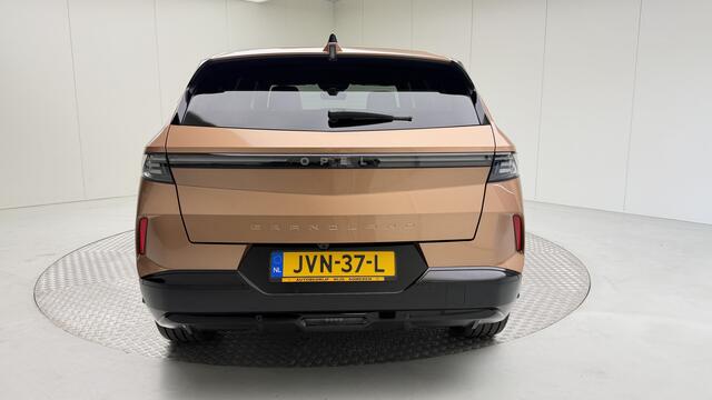 Opel Grandland Electric Business Edition 73 kWh | full options | elect. achterklep | head up | cruise adaptief | matrix | pdc v/a + cameras | navi | carplay draadloos | dode hoek | verwarmde voorruit