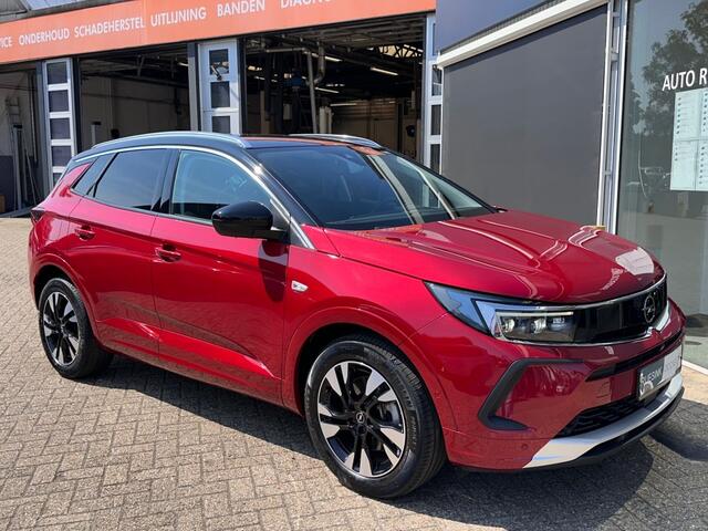Opel Grandland 1.6 TURBOHY ULTIMATE