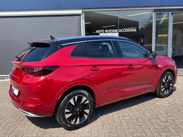 Opel Grandland 1.6 TURBOHY ULTIMATE