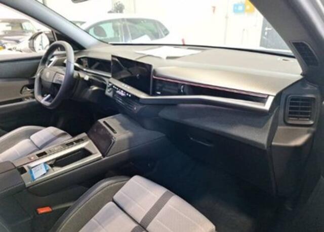 Opel Grandland 1.2 Turbo Hybrid GS Winter pakket / camera / ecc.