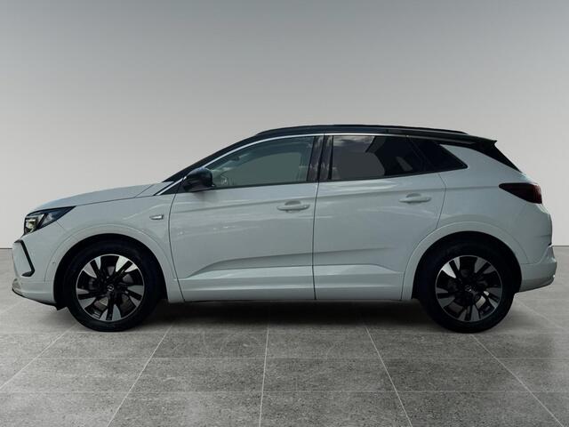 Opel Grandland Ultimate 1.2 Turbo 130pk EAT8 | ALCANTARA/LEDER | TREKHAAK | MATRIX LED | TWO-TONE! | 360° CAMERA | NAVI | AGR-STOELEN | ISOFIX |