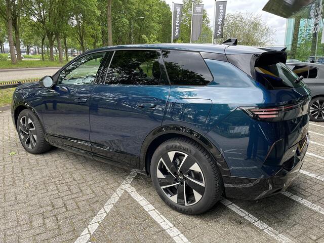 Opel Grandland 1.6 Turbo Plug-in-Hybrid Business Edition | 360 CAMERA | HEAD-UP DISPLAY | Luxe lederen bekleding |
