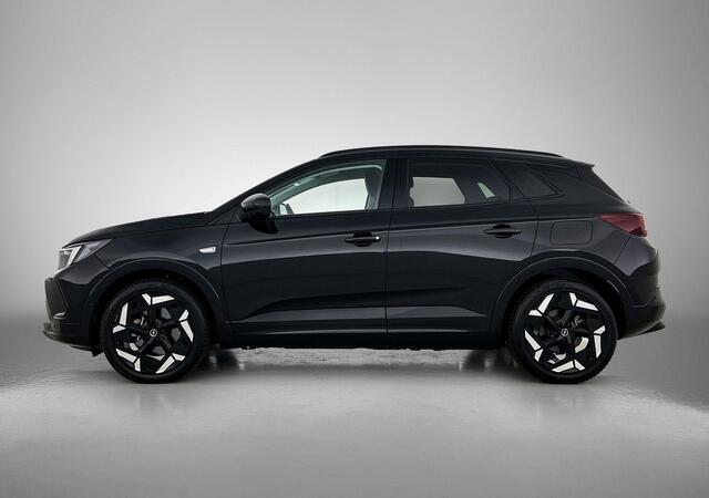 Opel Grandland 1.6 Turbo Plug-In Hybrid 4x4 GSe || 300 PK! | | 19" LM Velgen || Camera || Winterpack || PDC || Full Opties