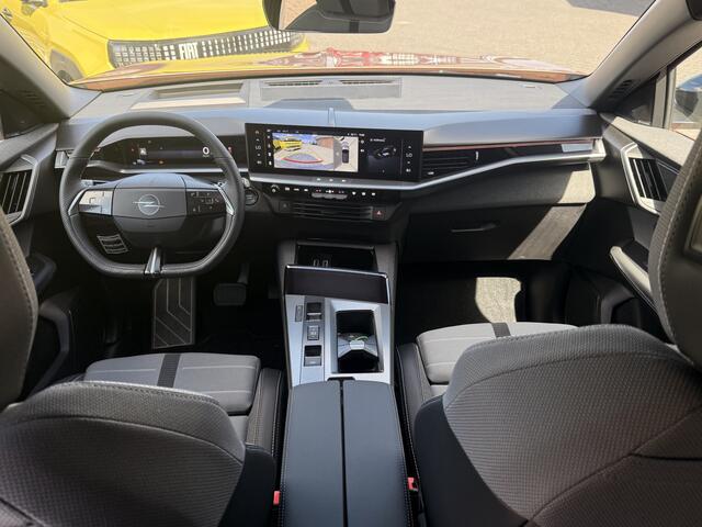 Opel Grandland Electric Business Edition 73 kWh Panodak / AGR Stoelen / 360* Camera / Clima / Carplay